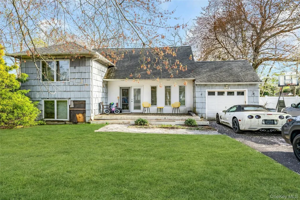4 Clearbrook Drive Smithtown NY 11787
