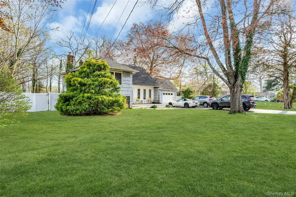 4 Clearbrook Drive Smithtown NY 11787