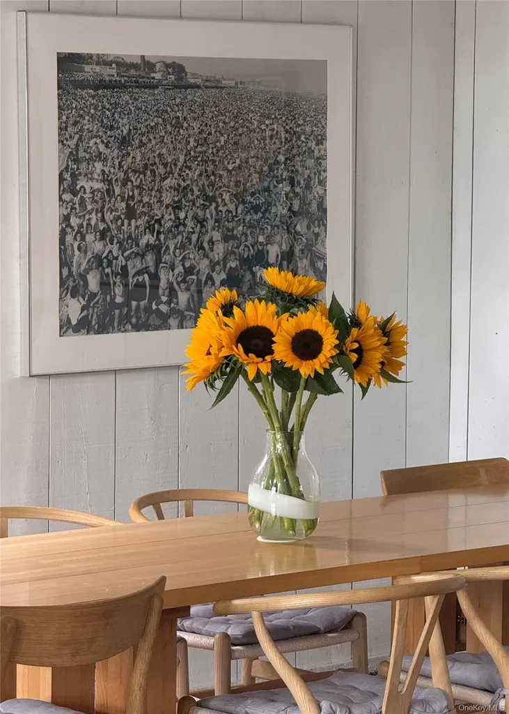 162 Dune Road Quogue NY 11959