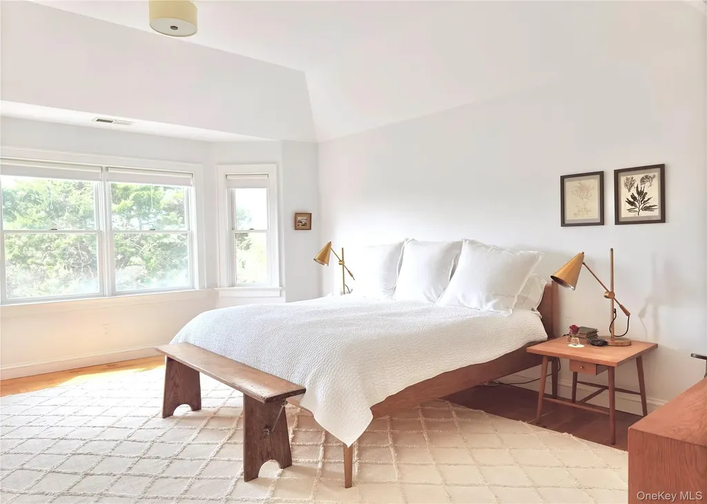 162 Dune Road Quogue NY 11959
