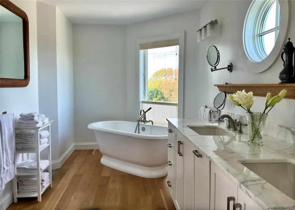 162 Dune Road Quogue NY 11959