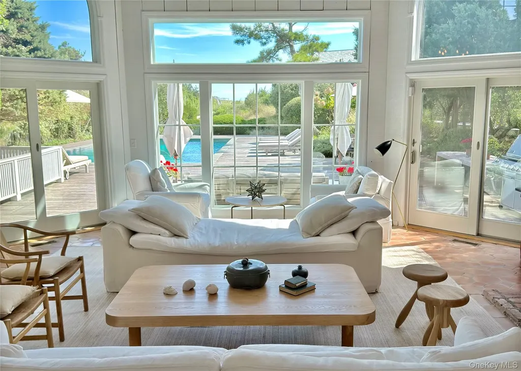 162 Dune Road Quogue NY 11959