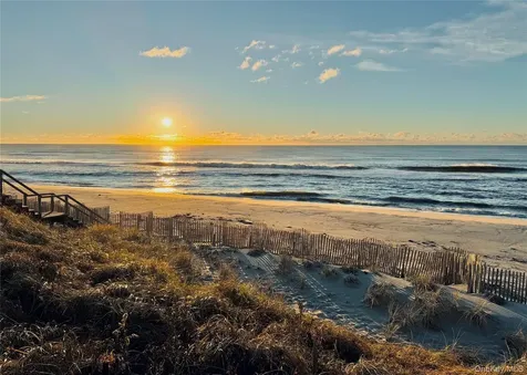 162 Dune Road Quogue NY 11959