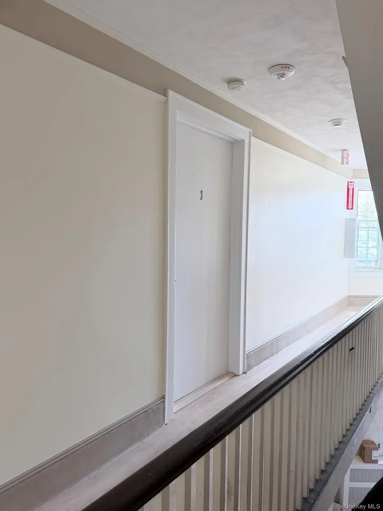 3 Hillside Avenue Manhasset NY 11030