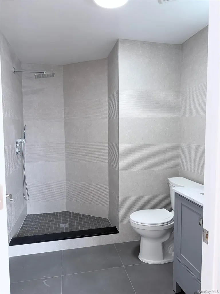 3 Hillside Avenue Manhasset NY 11030