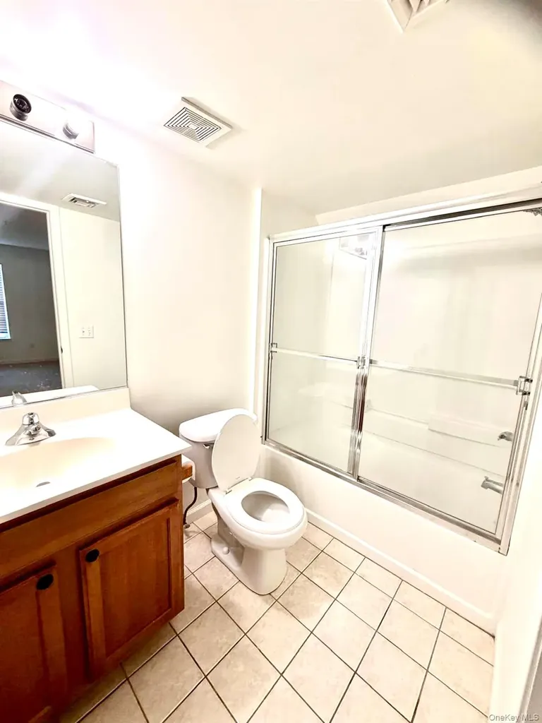 139 Ruth Court Middletown NY 10940