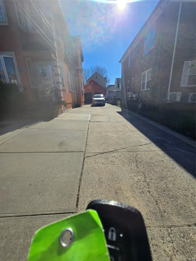 4253 157th Street Flushing NY 11355