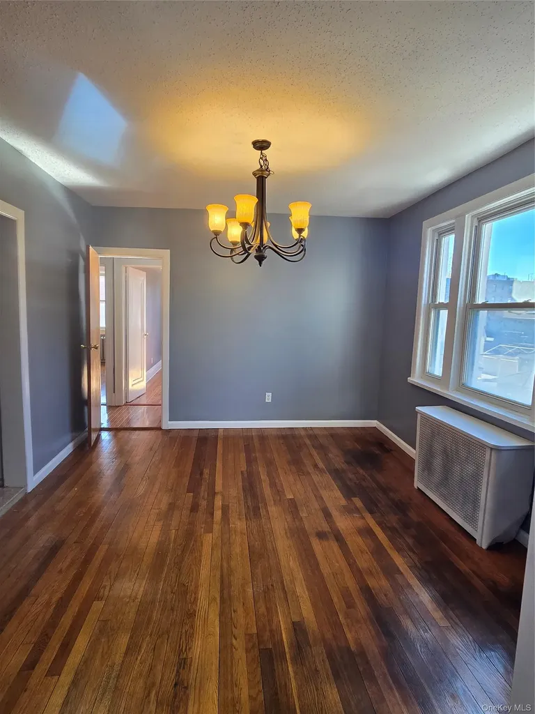 4253 157th Street Flushing NY 11355