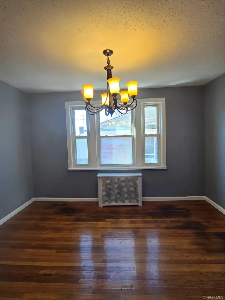 4253 157th Street Flushing NY 11355