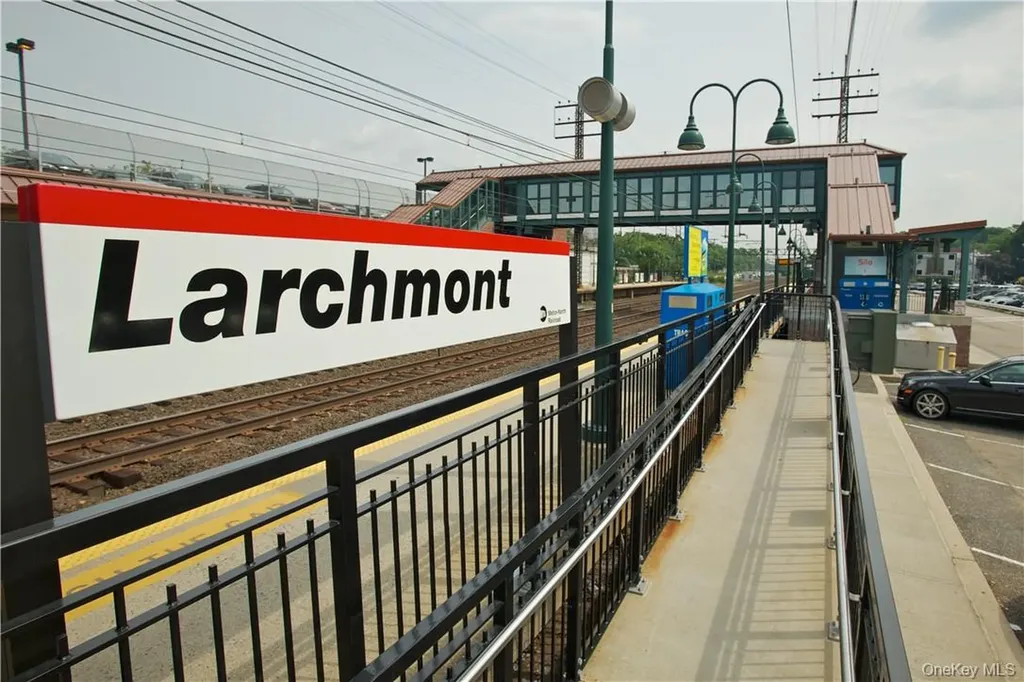 1 Washington Square Larchmont NY 10538