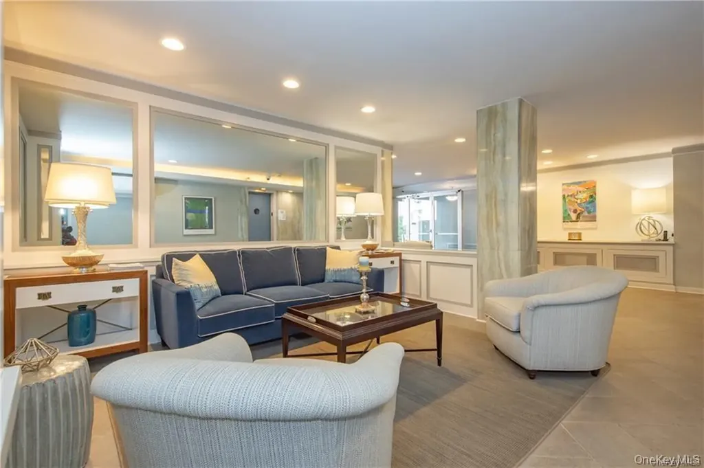 1 Washington Square Larchmont NY 10538
