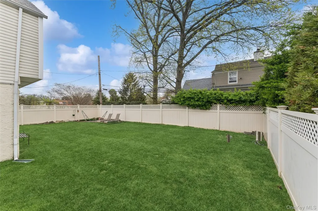 2332 Coventry Road Baldwin NY 11510