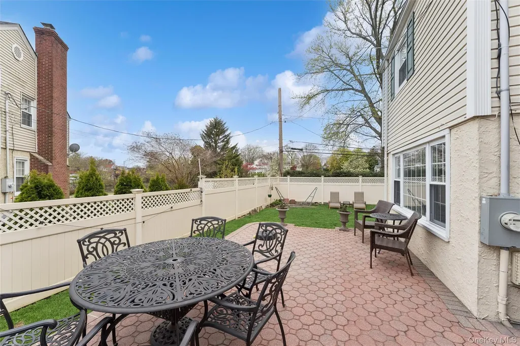 2332 Coventry Road Baldwin NY 11510