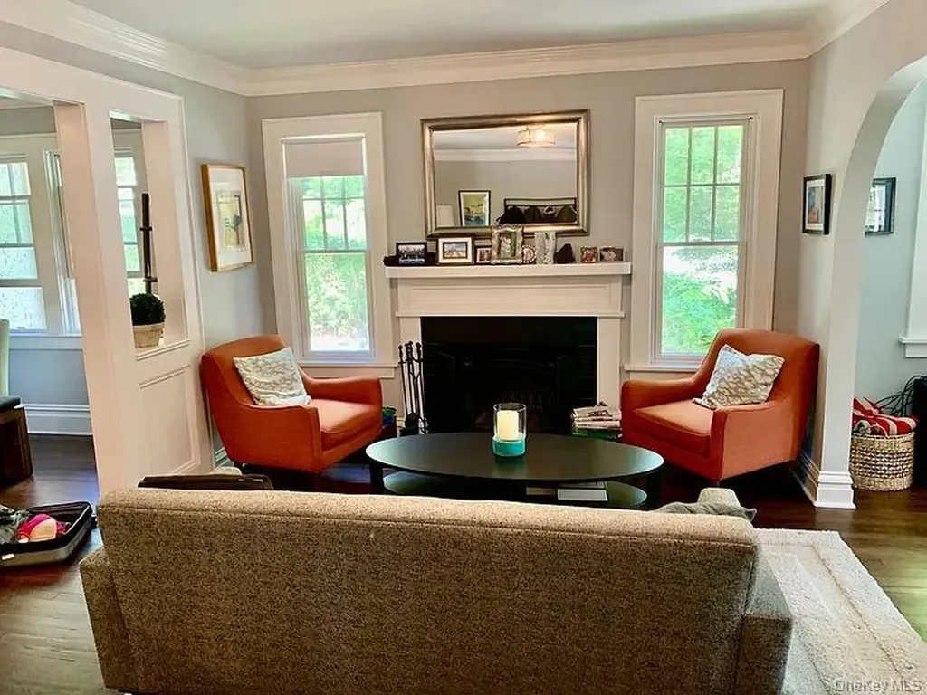 82 Douglas Road Chappaqua NY 10514
