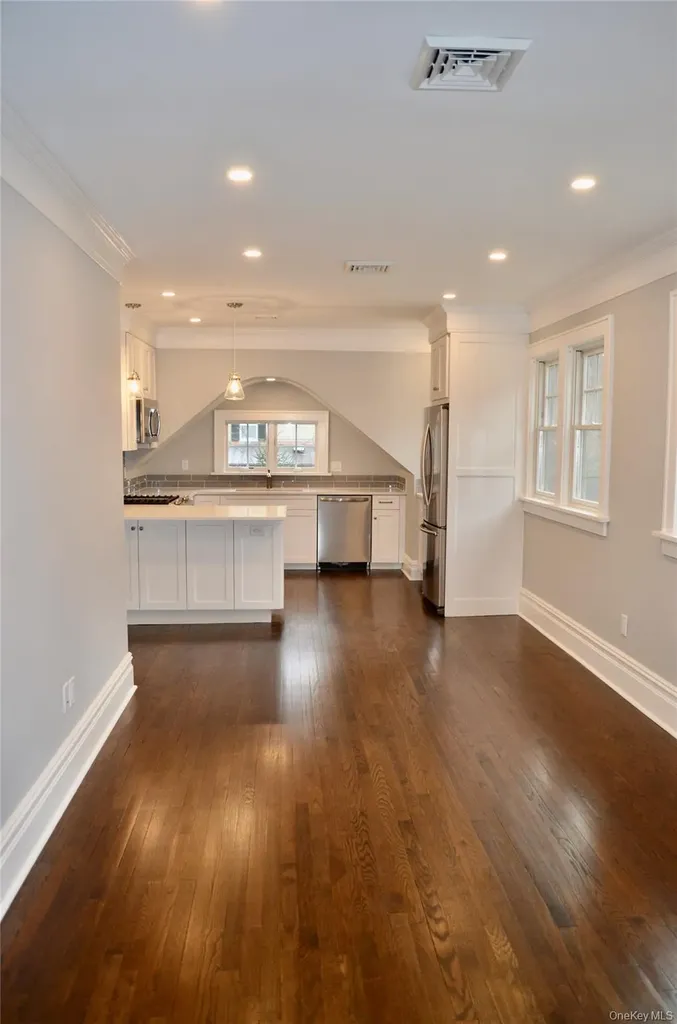 82 Douglas Road Chappaqua NY 10514