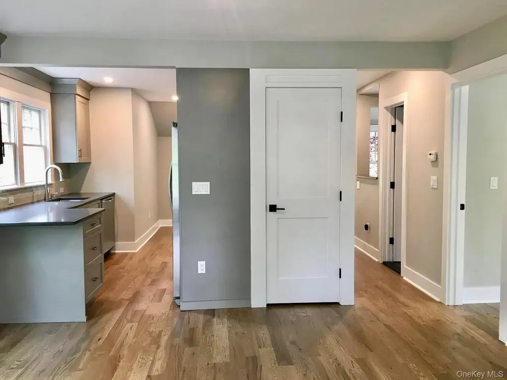 82 Douglas Road Chappaqua NY 10514