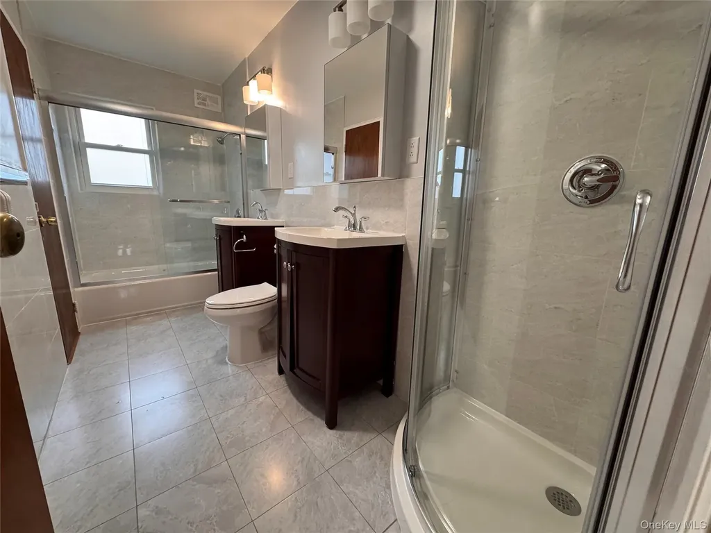 14749 28th Avenue Flushing NY 11354