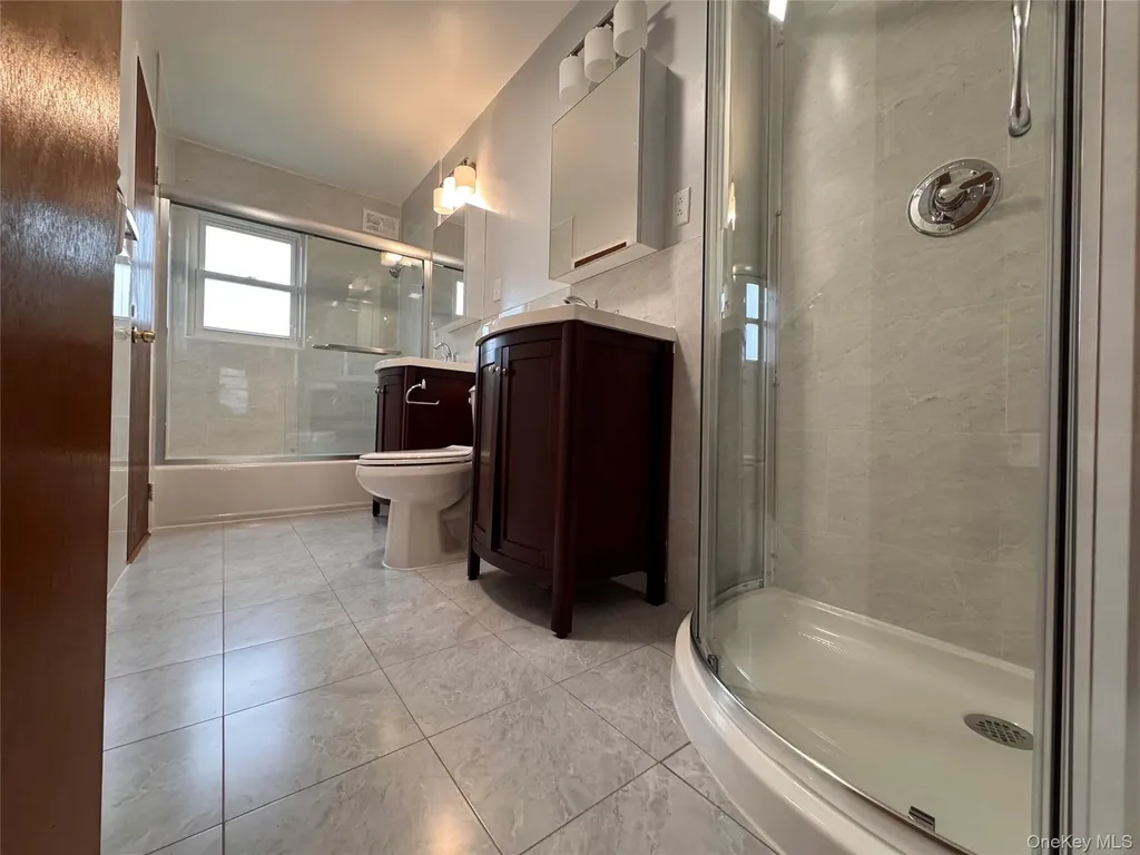14749 28th Avenue Flushing NY 11354