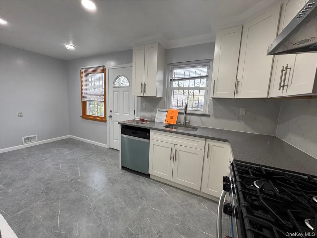 14749 28th Avenue Flushing NY 11354