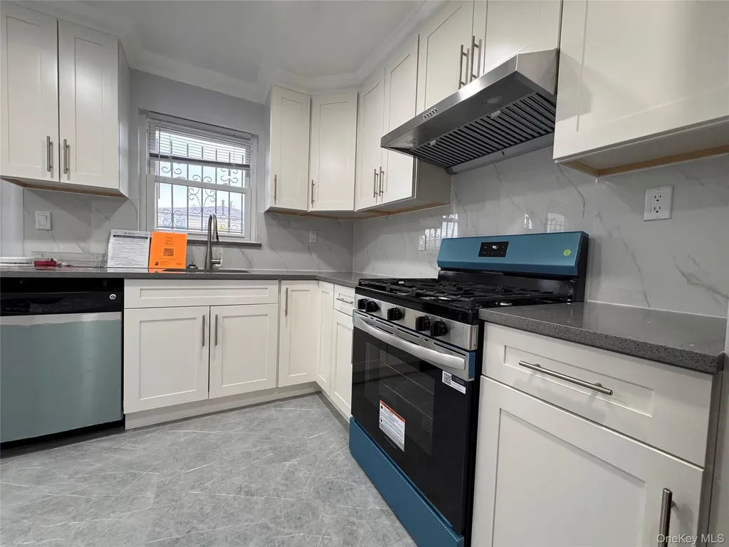14749 28th Avenue Flushing NY 11354