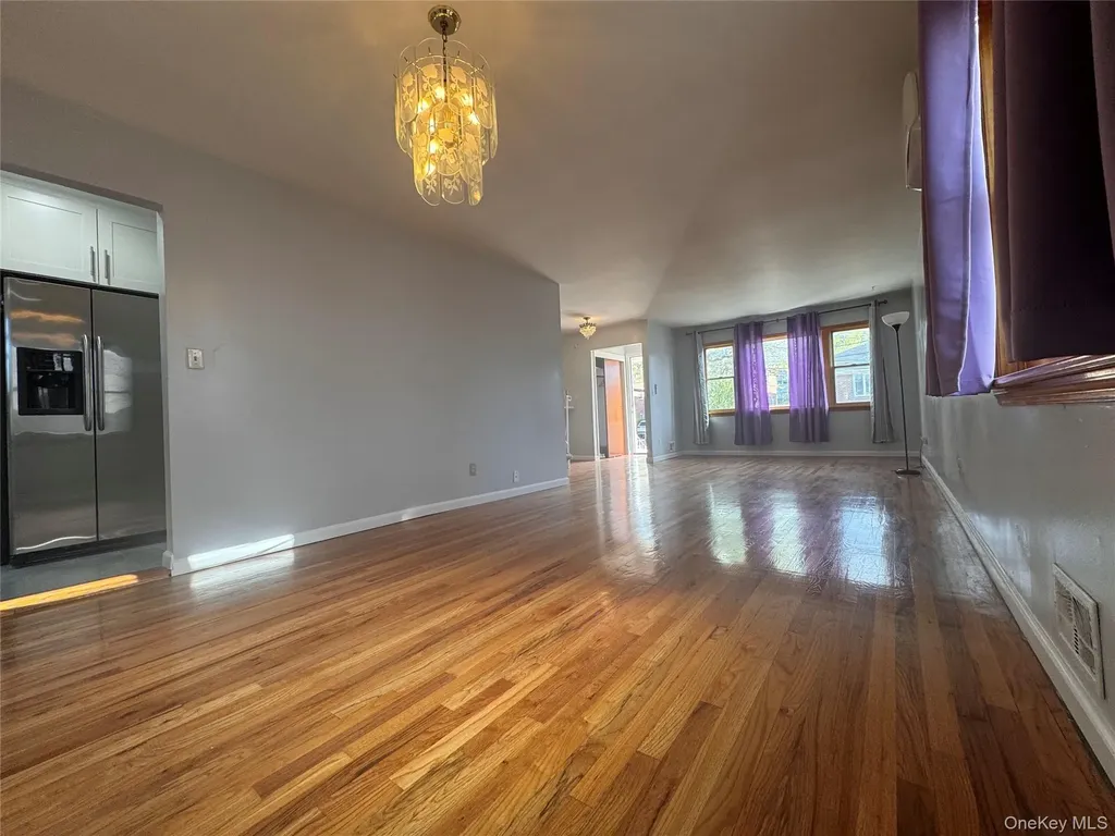 14749 28th Avenue Flushing NY 11354