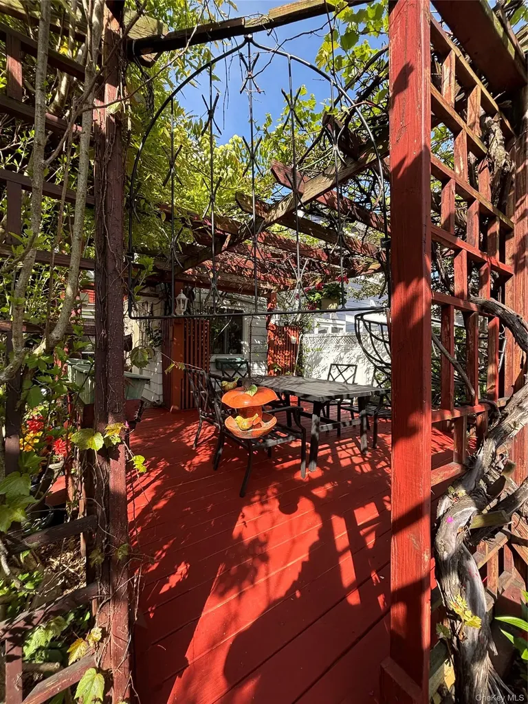 5715 66th Street Maspeth NY 11378