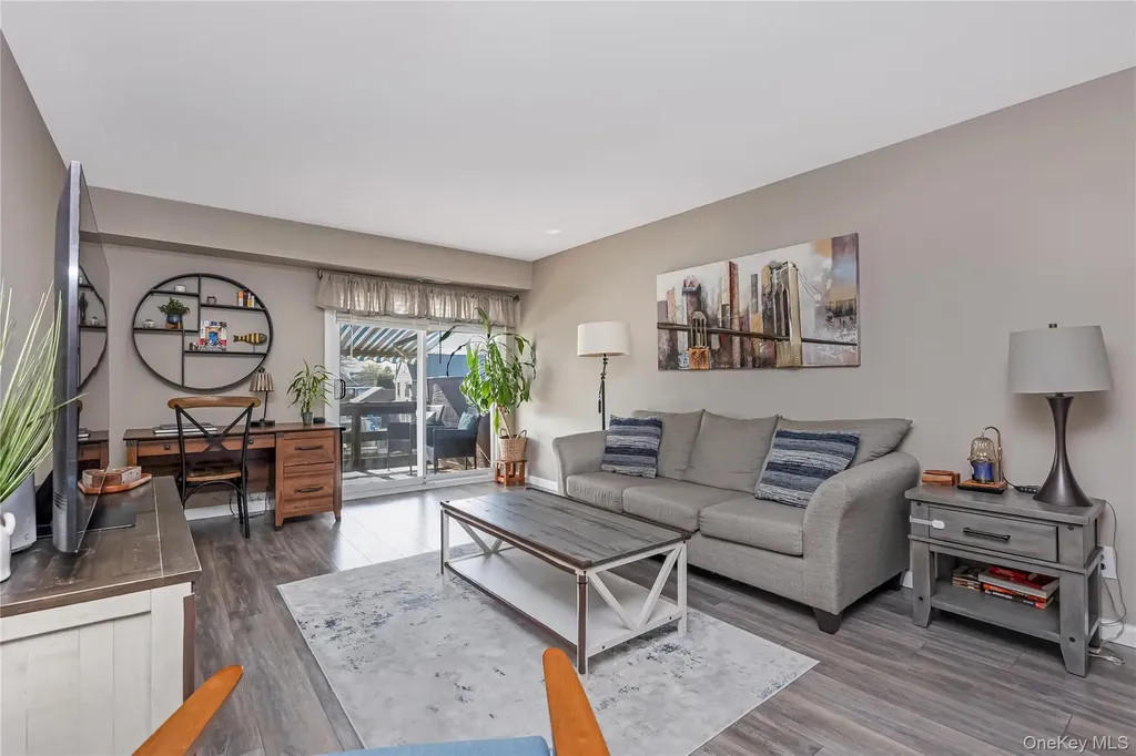 140 Mariners Way Copiague NY 11726