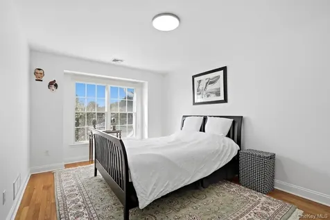 25 Hopkins Lane Armonk NY 10504