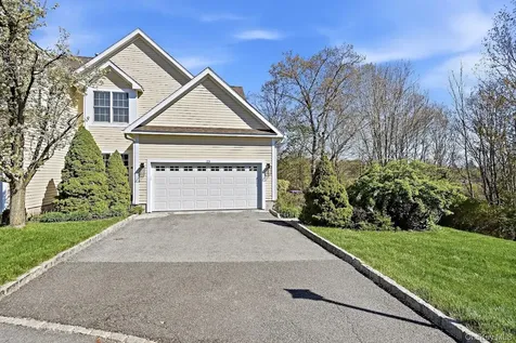 25 Hopkins Lane Armonk NY 10504