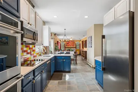 3 Shang Lee Drive Manorville NY 11949