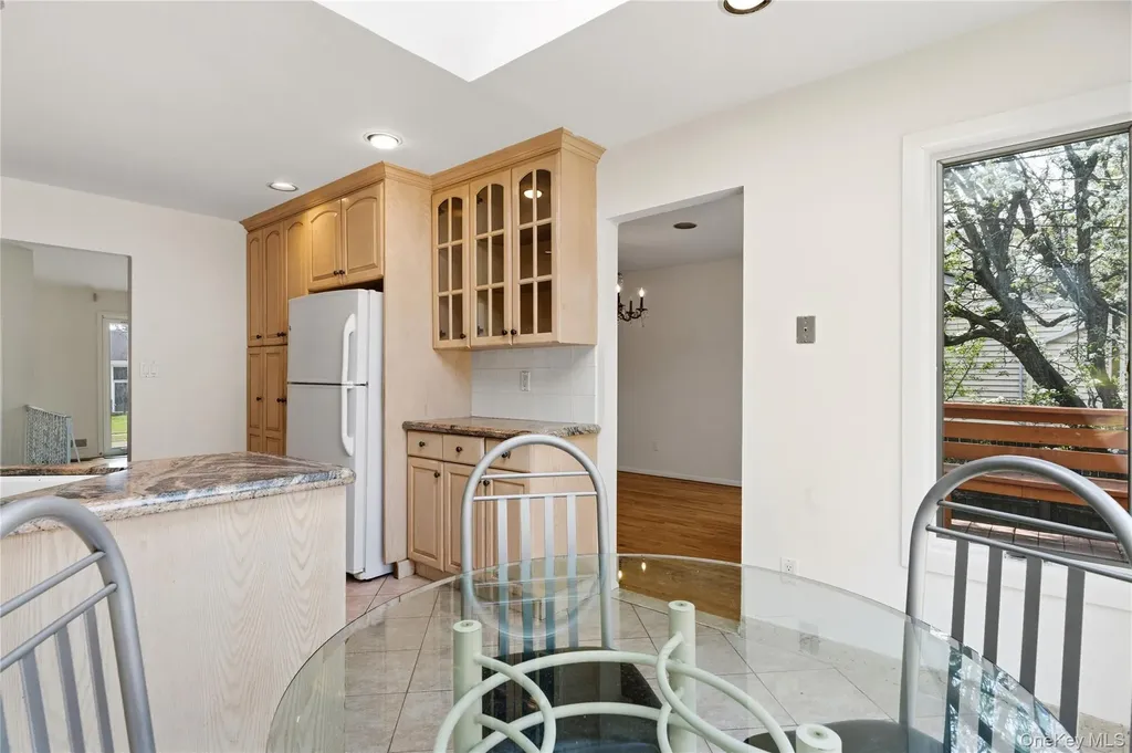 2 Starfire Lane Williston Park NY 11596