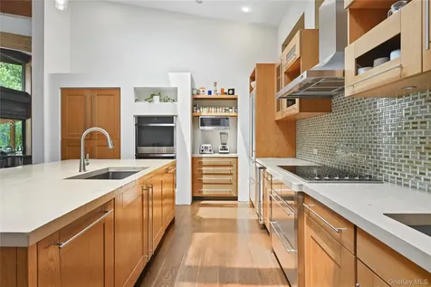 37 Sarles Street Armonk NY 10504