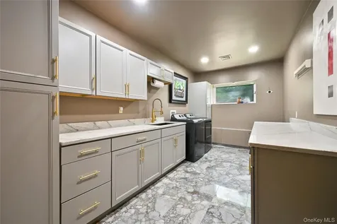 37 Sarles Street Armonk NY 10504