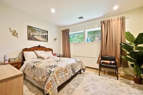 37 Sarles Street Armonk NY 10504