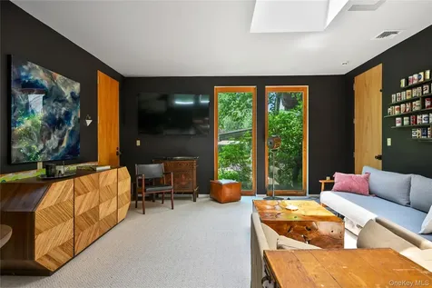 37 Sarles Street Armonk NY 10504