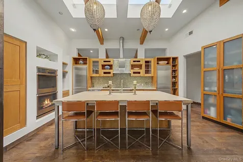 37 Sarles Street Armonk NY 10504