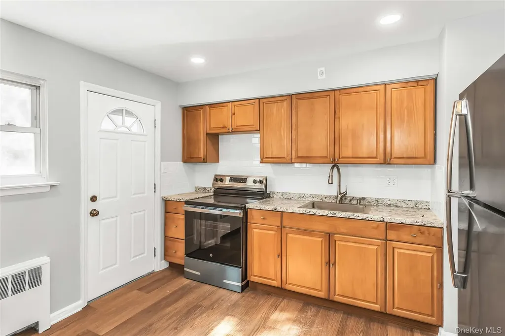60 E Carmans Road Farmingdale NY 11735