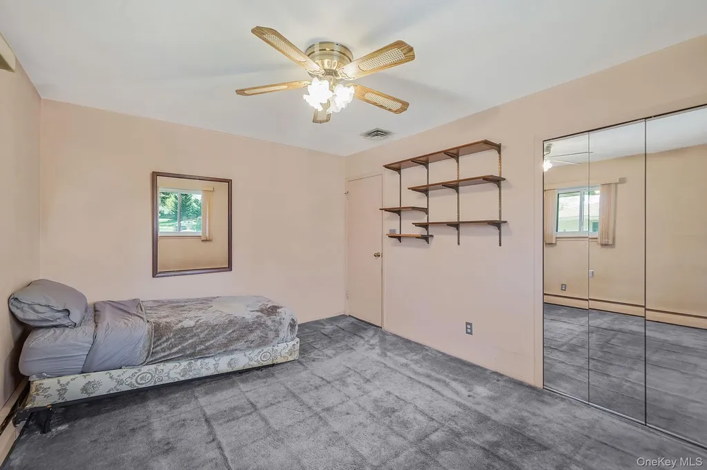 13 Bee Drive Hauppauge NY 11788