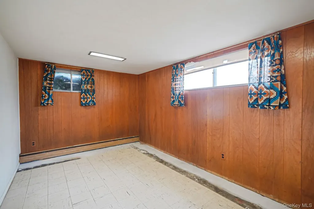 13 Bee Drive Hauppauge NY 11788