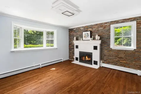 472 Union Valley Road Mahopac NY 10541