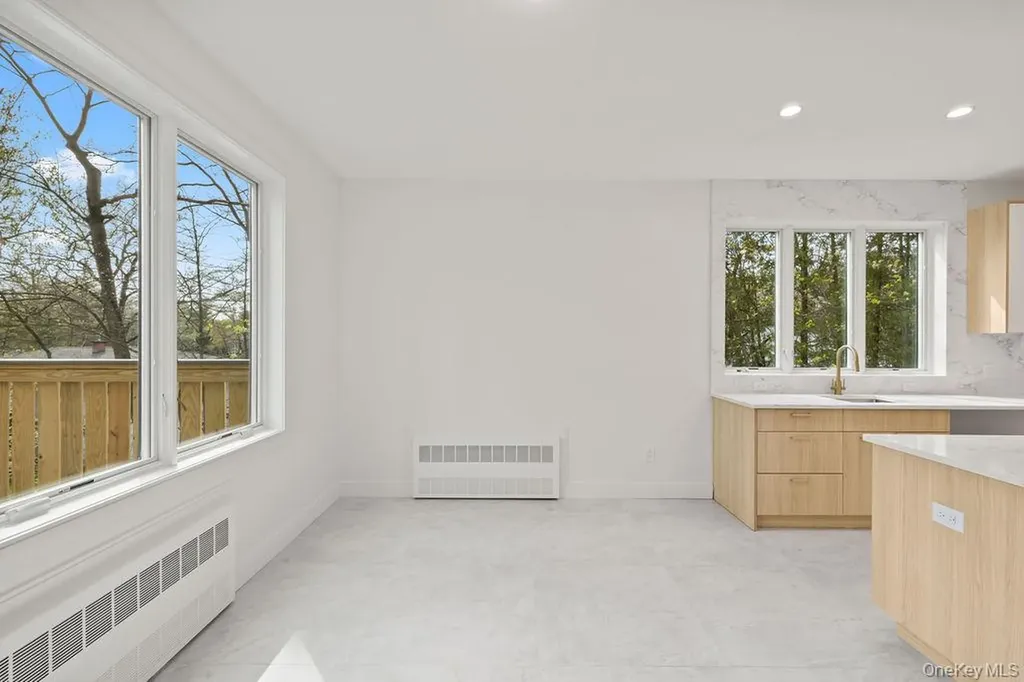 5 Mirror Lake Road Spring Valley NY 10977