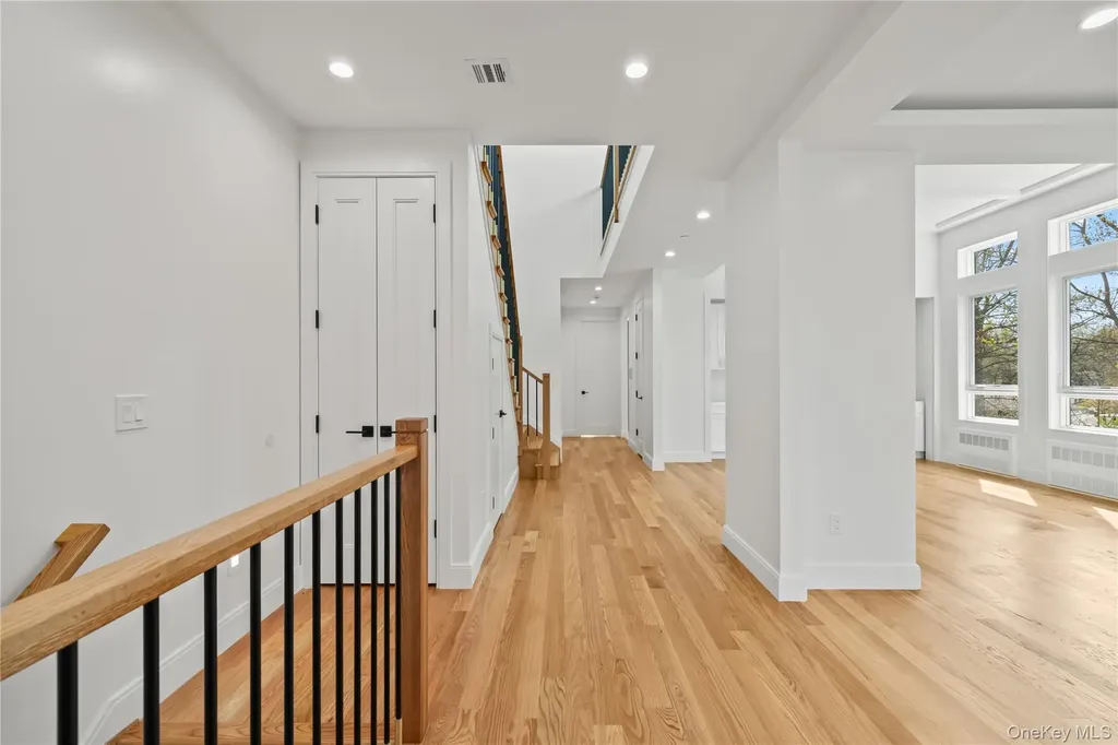 5 Mirror Lake Road Spring Valley NY 10977