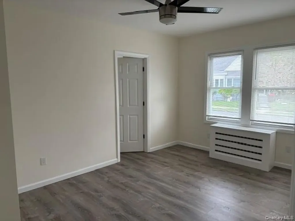 39 Buckingham Place Lynbrook NY 11563