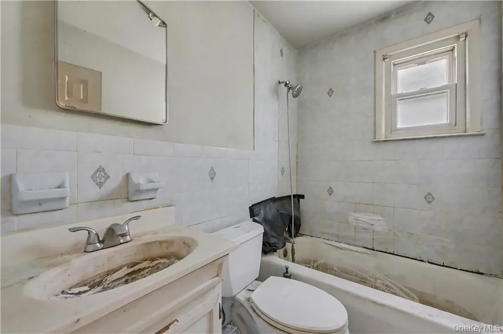 429 S 9th Avenue Mount Vernon NY 10550