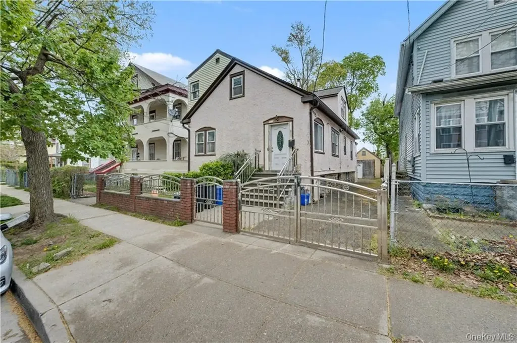 429 S 9th Avenue Mount Vernon NY 10550