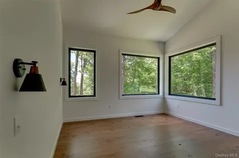 119 Overlook Circle Fremont Center NY 12736