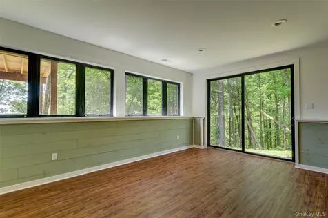 119 Overlook Circle Fremont Center NY 12736