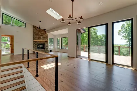 119 Overlook Circle Fremont Center NY 12736