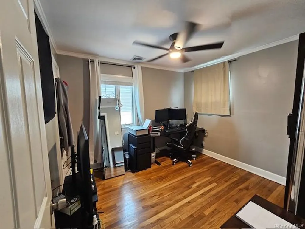 18 Robert Street Freeport NY 11520