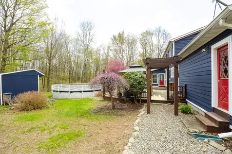 64 Travis Road Pleasant Valley NY 12538